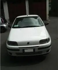 Vendo Fiat Punto TD70 cat. 5 porte SX Vendo Fiat Punto TD70 cat. 5 porte SX
