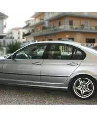 BMW Serie 3 320d Turbodiesel 4 Porte Attiva - MANUTENZIONE CERTIFICATA BMW Serie 3 320d Turbodiesel 4 Porte Attiva - MANUTENZIONE CERTIFICATA