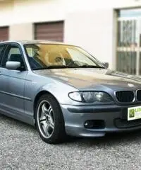 BMW Serie 3 320d Turbodiesel 4 Porte Attiva - MANUTENZIONE CERTIFICATA BMW Serie 3 320d Turbodiesel 4 Porte Attiva - MANUTENZIONE CERTIFICATA