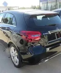 Mercedes-Benz Classe A W176 - BERLINA A 180 d Mercedes-Benz Classe A W176 - BERLINA A 180 d