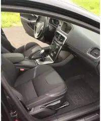 Volvo V40 D2 1.6 Momentum Volvo V40 D2 1.6 Momentum