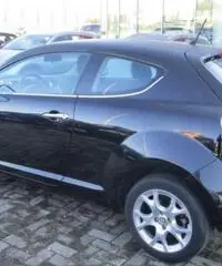 ALFA ROMEO MiTo 1.3 JTDm-2 95 CV S&S Distinctive ALFA ROMEO MiTo 1.3 JTDm-2 95 CV S&S Distinctive