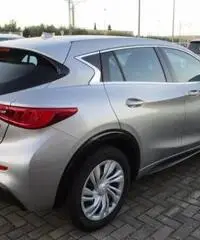 INFINITI Q30 1.5 diesel Business INFINITI Q30 1.5 diesel Business