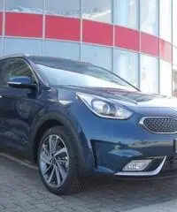 KIA Niro 1.6 GDi DCT HEV KIA Niro 1.6 GDi DCT HEV