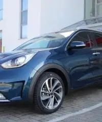 KIA Niro 1.6 GDi DCT HEV KIA Niro 1.6 GDi DCT HEV