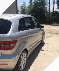 Mercedes Classe b Sempre bella Mercedes Classe b Sempre bella