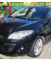 RENAULT Megane Mégane 1.5 dCi 110CV Luxe 5 PORTE RENAULT Megane Mégane 1.5 dCi 110CV Luxe 5 PORTE