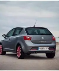 SEAT Ibiza 1.4 TDI 75 CV CR 5p. Connect Purple SEAT Ibiza 1.4 TDI 75 CV CR 5p. Connect Purple