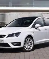 SEAT Ibiza 1.4 TDI 75 CV CR 5p. Connect Purple SEAT Ibiza 1.4 TDI 75 CV CR 5p. Connect Purple