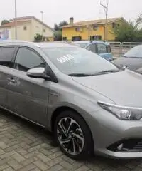 TOYOTA Auris Touring Sports 1.8 Hybrid Active TOYOTA Auris Touring Sports 1.8 Hybrid Active
