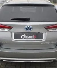 TOYOTA Auris Touring Sports 1.8 Hybrid Active TOYOTA Auris Touring Sports 1.8 Hybrid Active