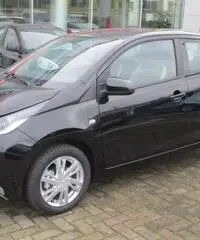 TOYOTA Aygo 1.0 VVT-i 69 CV 5 porte x-play TOYOTA Aygo 1.0 VVT-i 69 CV 5 porte x-play