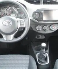 TOYOTA Yaris 1.4 D-4D 5 porte Active MY 16 -663-