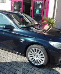 Vendo Bmw 530 gt xdrive blu anno 2011