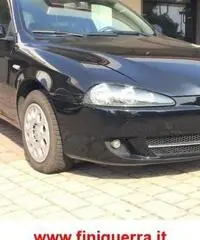 ALFA ROMEO 147 2.0 16V TS Selespeed 3p. Distinctive ALFA ROMEO 147 2.0 16V TS Selespeed 3p. Distinctive