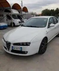 Alfa Romeo 159 2.0 JTDM Distinctive Alfa Romeo 159 2.0 JTDM Distinctive