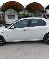 Alfa Romeo 159 2.0 JTDM Distinctive Alfa Romeo 159 2.0 JTDM Distinctive