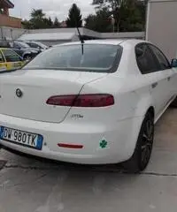 Alfa Romeo 159 2.0 JTDM Distinctive Alfa Romeo 159 2.0 JTDM Distinctive