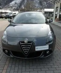 ALFA ROMEO Giulietta 1.6 JTDm-2 105 CV Progression ALFA ROMEO Giulietta 1.6 JTDm-2 105 CV Progression