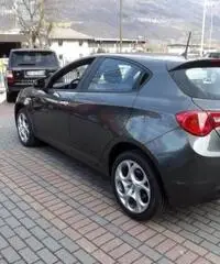 ALFA ROMEO Giulietta 1.6 JTDm-2 105 CV Progression ALFA ROMEO Giulietta 1.6 JTDm-2 105 CV Progression