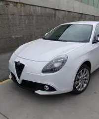 Alfa Romeo Giulietta 1.6 JTDm TCT 120 CV Super Alfa Romeo Giulietta 1.6 JTDm TCT 120 CV Super