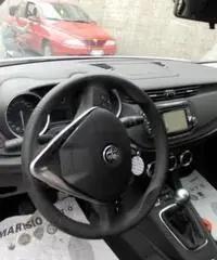 Alfa Romeo Giulietta 1.6 JTDm TCT 120 CV Super Alfa Romeo Giulietta 1.6 JTDm TCT 120 CV Super