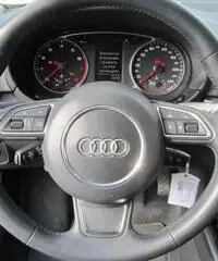 Audi A1 1.2 86Cv. TFSI Attraction S.B. Audi A1 1.2 86Cv. TFSI Attraction S.B.