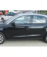 Audi A1 1.2 86Cv. TFSI Attraction S.B. Audi A1 1.2 86Cv. TFSI Attraction S.B.