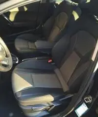 AUDI A1 1.6 SPB TDI S tronic Ambition AUDI A1 1.6 SPB TDI S tronic Ambition