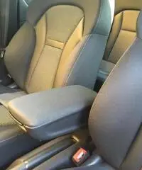 AUDI A1 1.6 SPB TDI S tronic Ambition AUDI A1 1.6 SPB TDI S tronic Ambition