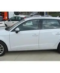 Audi A3 1.6 TDI 105Cv. S.B. ATTRACTION Audi A3 1.6 TDI 105Cv. S.B. ATTRACTION