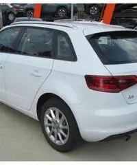 Audi A3 1.6 TDI 105Cv. S.B. ATTRACTION Audi A3 1.6 TDI 105Cv. S.B. ATTRACTION