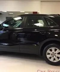 AUDI Q3 2.0 TDI 150 CV Business AUDI Q3 2.0 TDI 150 CV Business