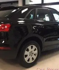 AUDI Q3 2.0 TDI 150 CV Business AUDI Q3 2.0 TDI 150 CV Business