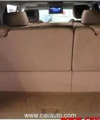 CADILLAC Escalade PLATINUM - 8 Posti - Disp. BI-FUEL GPL - Poss. 250