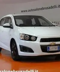 CHEVROLET Aveo 1.2 5 porte 86 CV LT NEOP. VIVAVOCE PDC C.CONTROL CHEVROLET Aveo 1.2 5 porte 86 CV LT NEOP. VIVAVOCE PDC C.CONTROL
