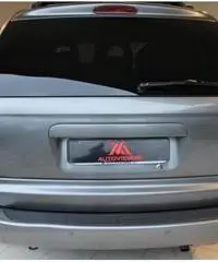 CHRYSLER Voyager 2.5 CRD cat LX CHRYSLER Voyager 2.5 CRD cat LX