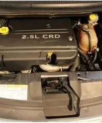 CHRYSLER Voyager 2.5 CRD cat LX CHRYSLER Voyager 2.5 CRD cat LX