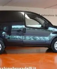 CITROEN Nemo 1.4 HDi 70CV Furgone Autocarro automatico 2 posti CITROEN Nemo 1.4 HDi 70CV Furgone Autocarro automatico 2 posti