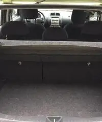 DAIHATSU Sirion 1.0 12V Mio DAIHATSU Sirion 1.0 12V Mio