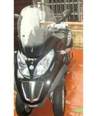 Piaggio Mp3 business 300 lt 3 ruote Piaggio Mp3 business 300 lt 3 ruote