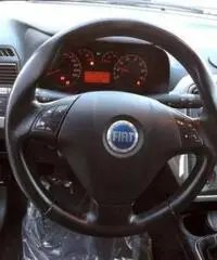 FIAT Grande Punto 1.4 3 porte Dynamic FIAT Grande Punto 1.4 3 porte Dynamic