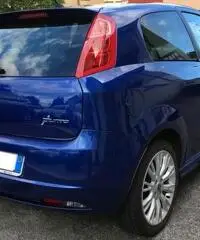 Fiat Grande Punto 1.4 T-Jet SPORT VetriOsc SPOILER Cerchi17 MINIGONN Fiat Grande Punto 1.4 T-Jet SPORT VetriOsc SPOILER Cerchi17 MINIGONN