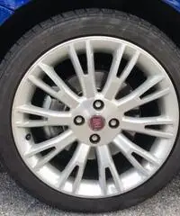 Fiat Grande Punto 1.4 T-Jet SPORT VetriOsc SPOILER Cerchi17 MINIGONN Fiat Grande Punto 1.4 T-Jet SPORT VetriOsc SPOILER Cerchi17 MINIGONN