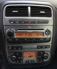 Fiat Grande Punto 1.4 T-Jet SPORT VetriOsc SPOILER Cerchi17 MINIGONN Fiat Grande Punto 1.4 T-Jet SPORT VetriOsc SPOILER Cerchi17 MINIGONN