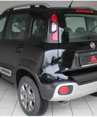 FIAT Panda Cross 1.3 MJT 95 CV S&S 4x4 FIAT Panda Cross 1.3 MJT 95 CV S&S 4x4