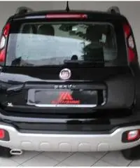 FIAT Panda Cross 1.3 MJT 95 CV S&S 4x4 FIAT Panda Cross 1.3 MJT 95 CV S&S 4x4