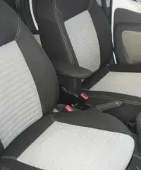 FIAT Qubo 14 8v Active natural power 70cv FIAT Qubo 14 8v Active natural power 70cv