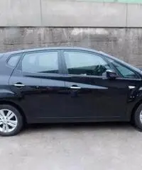 Hyundai iX20 1.6 125 CV Style A/T Hyundai iX20 1.6 125 CV Style A/T