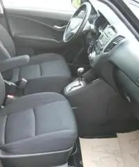 HYUNDAI iX20 16 Comfort auto HYUNDAI iX20 16 Comfort auto